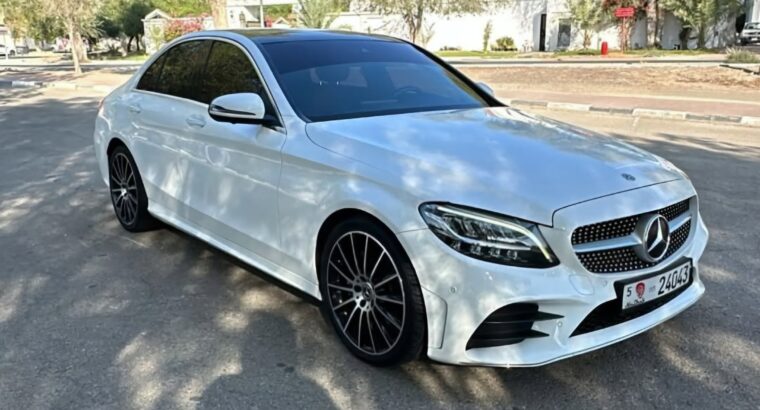 Mercedes C200 full option 2019 Gcc for sale