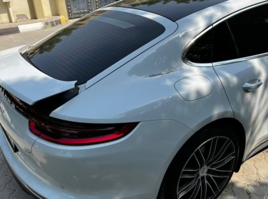 Porsche Panamera 4s 2017 Gcc for sale