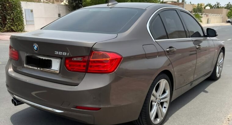 BMW 328i Gcc 2015 full option for sale