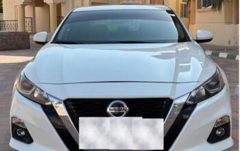 Nissan Altima SV 2020 Gcc full option for sale