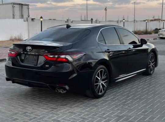 Toyota Camry SE 2021 USA imported for sale