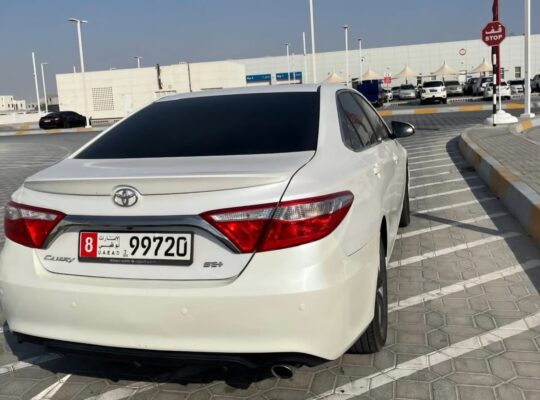 Toyota Camry 2016 Gcc in good condition