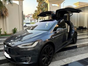 Tesla model X full option 2020 Gcc for sale