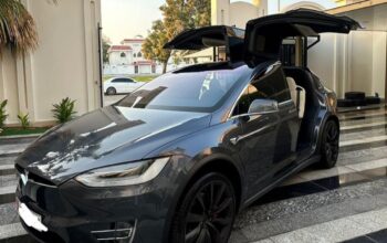 Tesla model X full option 2020 Gcc for sale