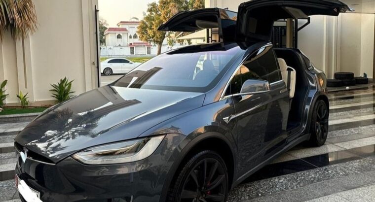 Tesla model X full option 2020 Gcc for sale