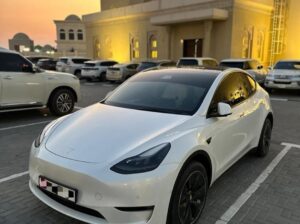 Tesla model Y Long range 2022 Gcc