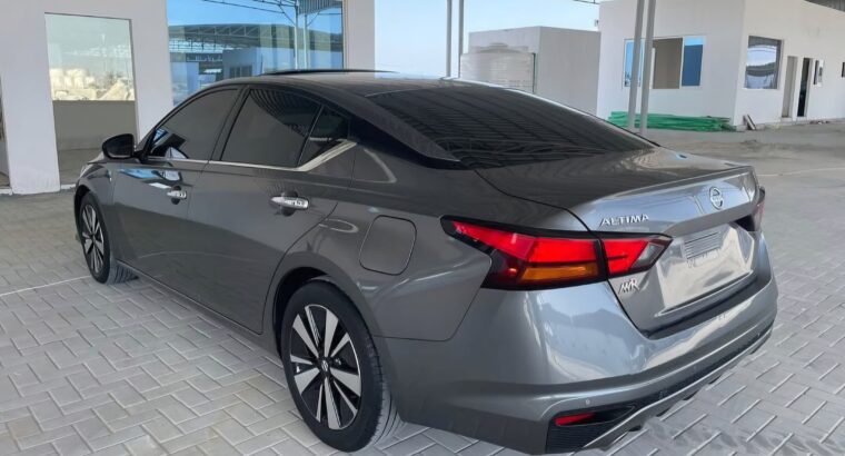 Nissan Altima SV 2022 Gcc for sale
