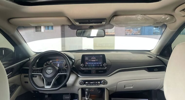 Nissan Altima SV 2022 Gcc for sale