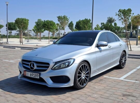 Mercedes C200 EMC full option 2016 Gcc for sale