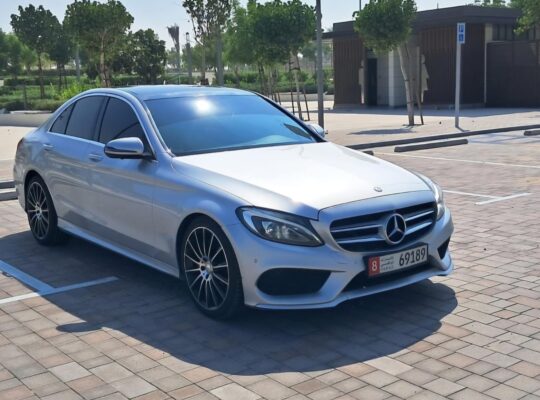 Mercedes C200 EMC full option 2016 Gcc for sale