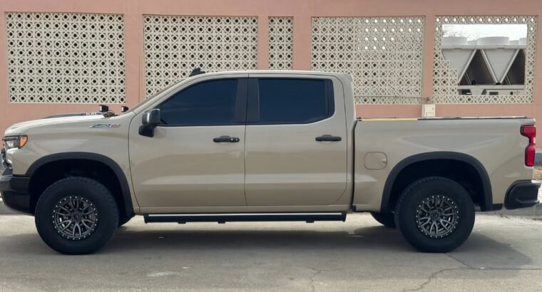 Chevrolet Silverado ZR2 fully loaded 2022 Gcc for