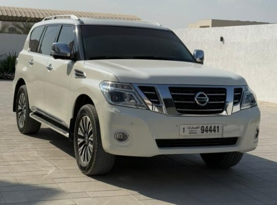 Nissan patrol platinum 2017 full option Gcc