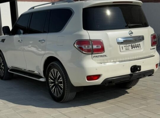 Nissan patrol platinum 2017 full option Gcc