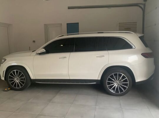 Mercedes GLS450 full option 2021 Gcc for sale