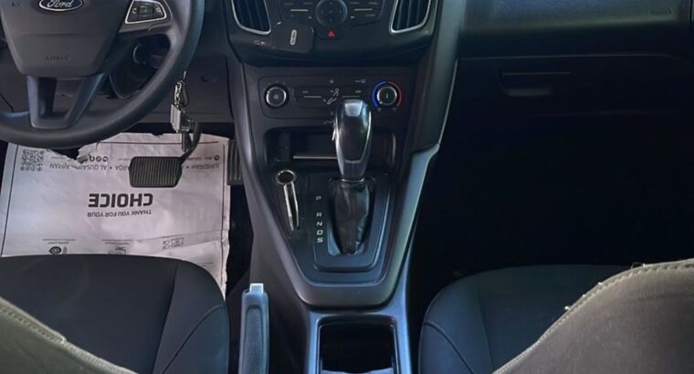 Ford Focus 2016 Gcc base option for sale