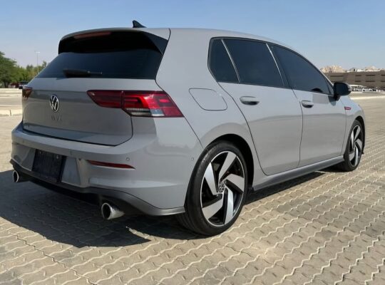 Volkswagen Golf GTI full option 2023 Gcc