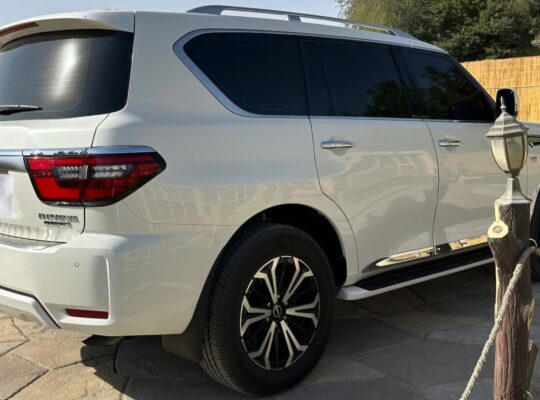 Nissan patrol Titanium 2023 full option