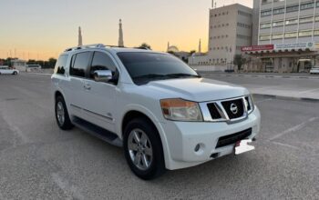 Nissan Armada LE 2014 Gcc full option