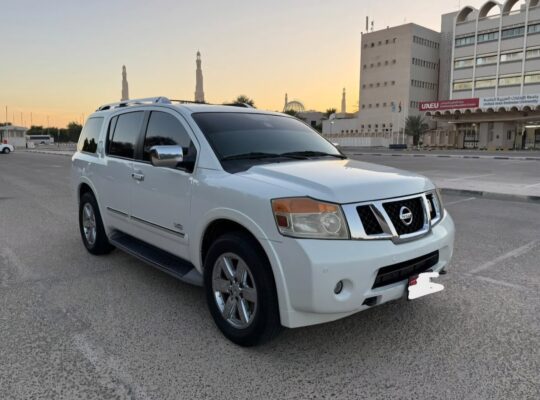 Nissan Armada LE 2014 Gcc full option