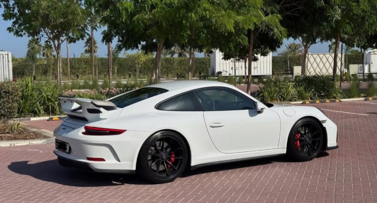 Porsche 911 GT3 fully loaded 2018 for sale