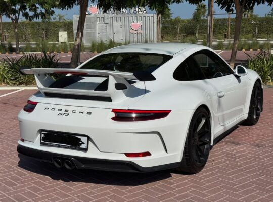 Porsche 911 GT3 fully loaded 2018 for sale