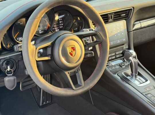 Porsche 911 GT3 fully loaded 2018 for sale