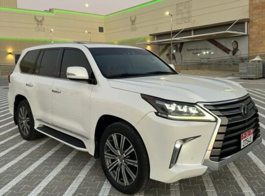 Lexus LX570 full option 2016 Gcc for sale