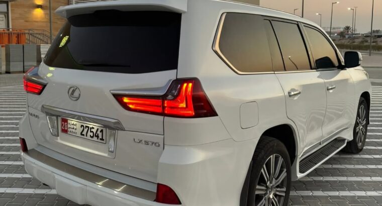 Lexus LX570 full option 2016 Gcc for sale