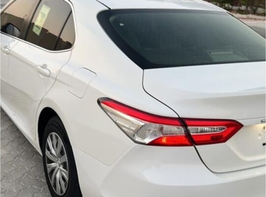 Toyota Camry base option 2020 Gcc for sale