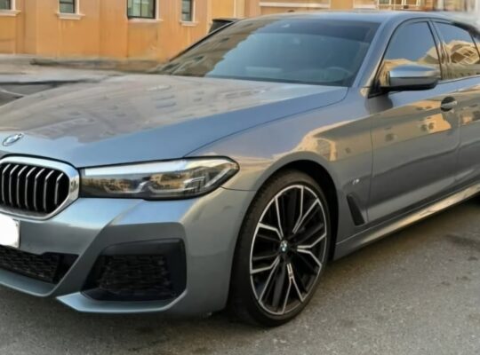 BMW 530i full option 2022 Gcc for sale