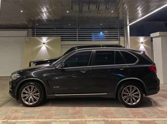 BMW X5 full option 50i 2017 in good condition