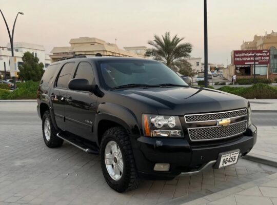 Chevrolet Tahoe z71 2012 Gcc for sale