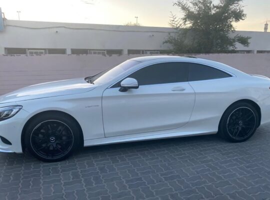 Mercedes S500 coupe 2015 in good condition