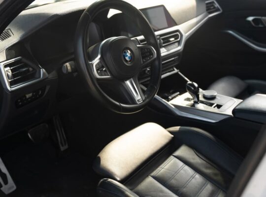 BMW 330i M competition 2019 Gcc for sale