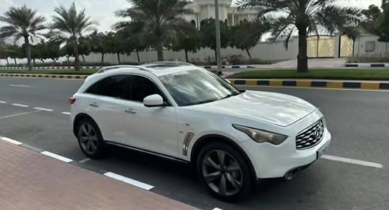 Infiniti Fx50 full option 2009 Gcc for sale