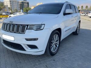 Jeep Grand Cherokee summit 2017 Gcc full option