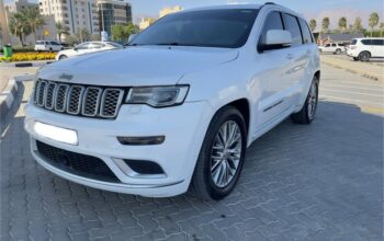 Jeep Grand Cherokee summit 2017 Gcc full option