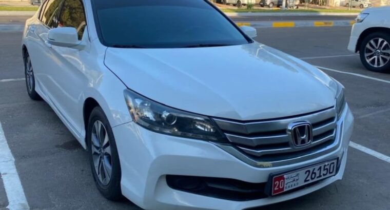 Honda Accord base option 2015 Gcc for sale