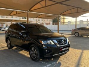 Nissan Pathfinder base option 2020 USA imported