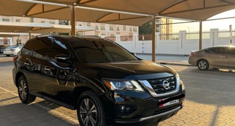 Nissan Pathfinder base option 2020 USA imported