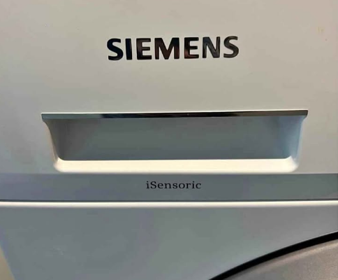 Seimens iQ500 8kg washer 5kg drayer latest version