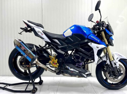 Suzuki GSR 750 ABS 2013 Very Good condition for sa