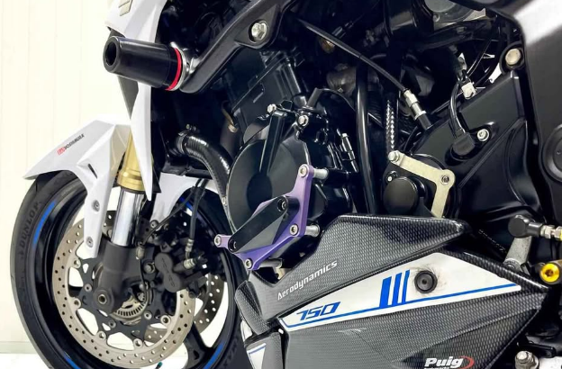 Suzuki GSR 750 ABS 2013 Very Good condition for sa