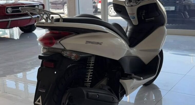 Honda pcx 2014 in good condition for sale