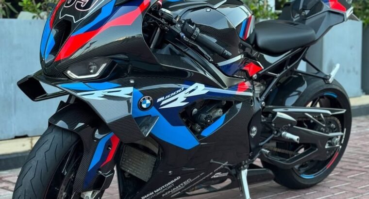 BMW M1000RR Competition 2023 GCC For Sale