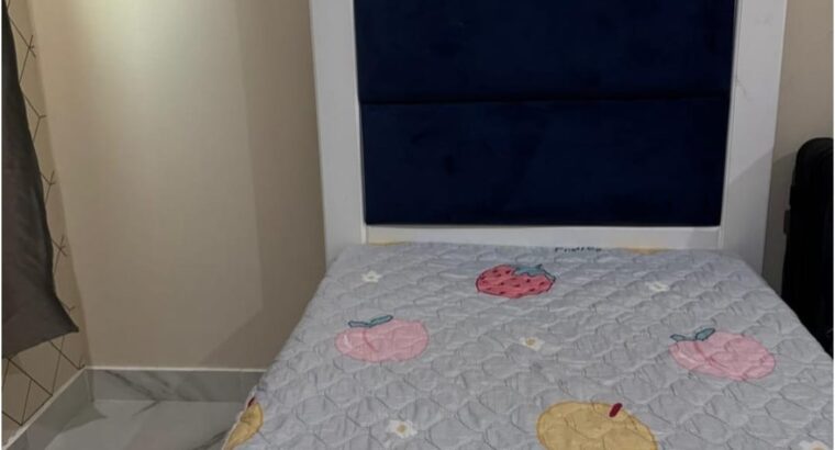 للبيع كرافي باللون الأزرق2 نفرين