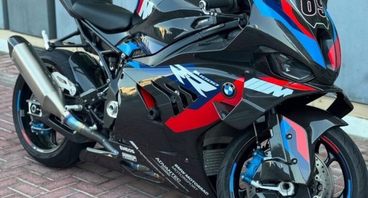 BMW M1000RR Competition 2023 GCC For Sale