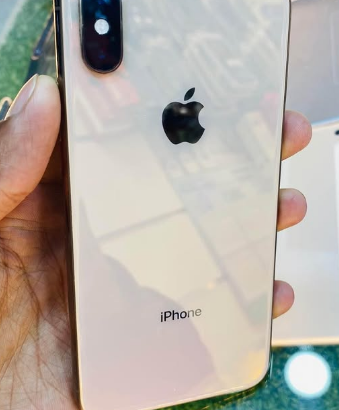 iPhone XS 64GB For Sale