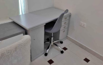 Office tabal with chair for sale