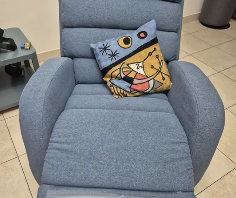 Recliner chair blue for sale